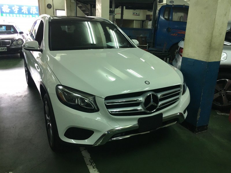 2018年 Benz GLC 300  OFF-ROAD 外觀套件 P1