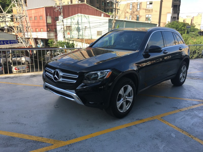 GLC 300 BENZ OFF-ROAD 外觀套件 #7048