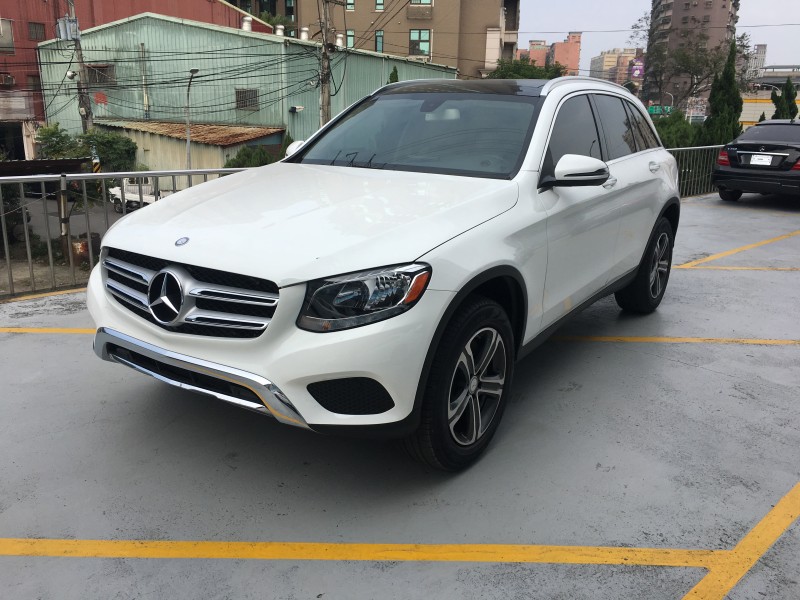 2016年 Benz GLC 300  OFF-ROAD 外觀套件 #9378